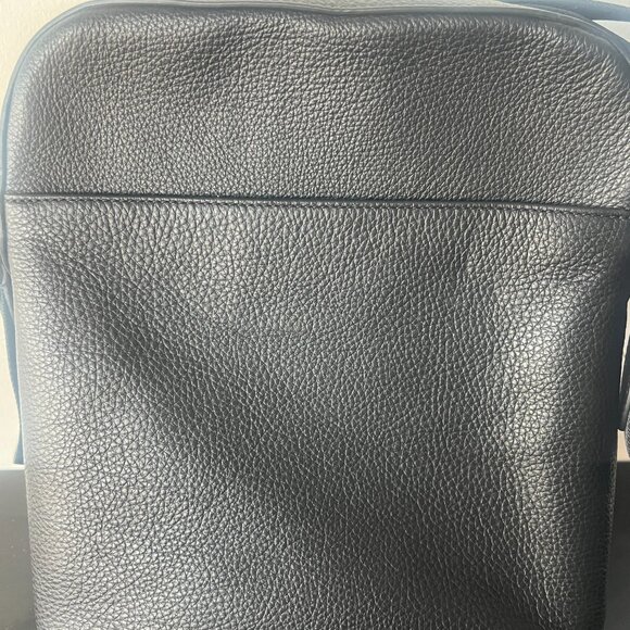 Coach - Picture 4 of 6